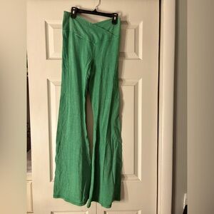 Green flare offline arie leggings